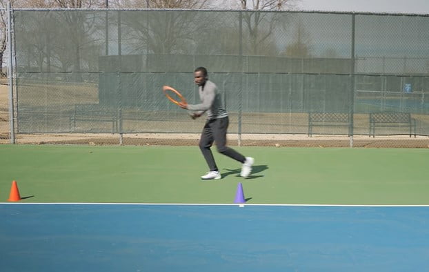 tips on how to play tennis: improve your footwork